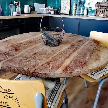 Proche Centre, A Quelques Pas Des Thermes Et Du Campus Artem, Calme Avec Parking Gratuit Νανσύ